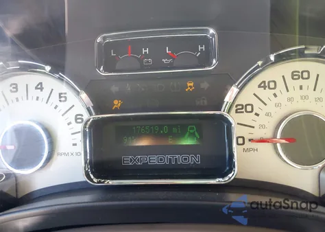 2010 Ford Expedition Xlt z USA, uszkodzony, nr VIN 1FMJU1F51AEB48756